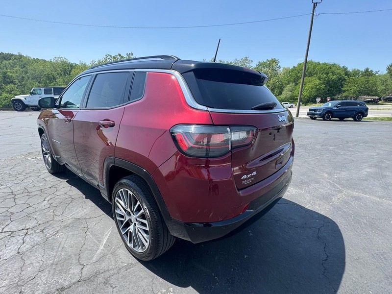 Jeep Compass Vehicle Image 04
