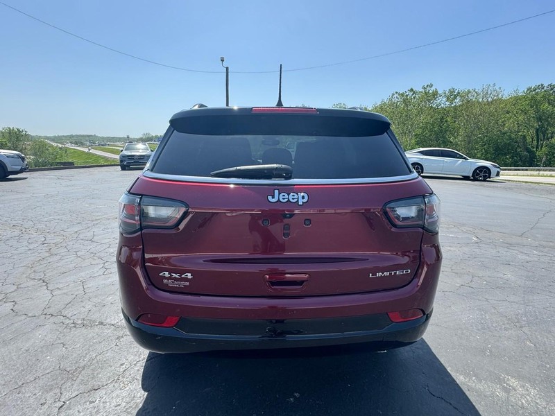 Jeep Compass Vehicle Image 06