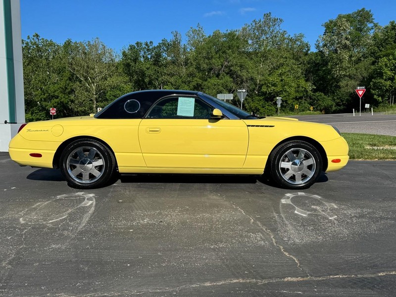 Ford Thunderbird Vehicle Image 05