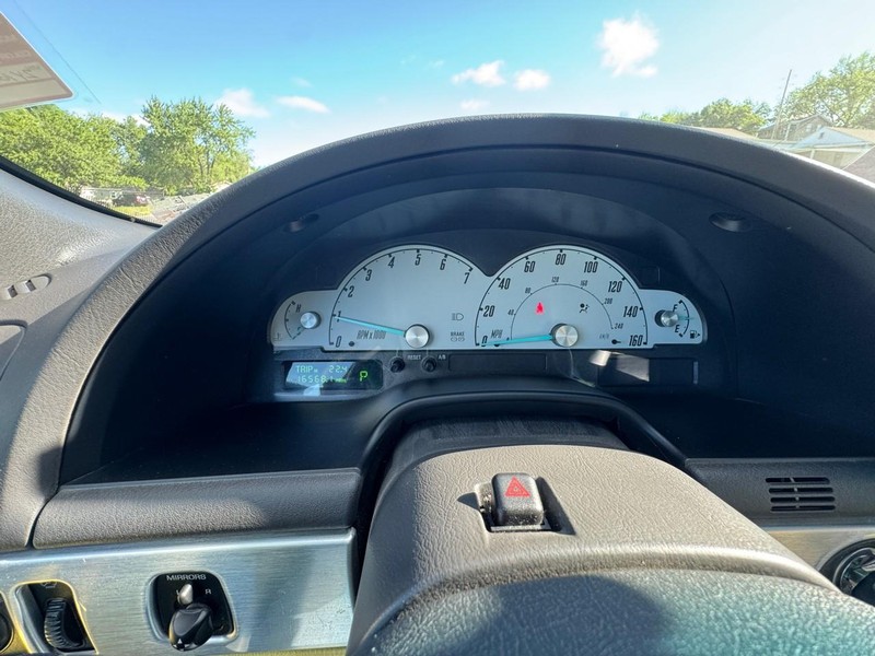 Ford Thunderbird Vehicle Image 16