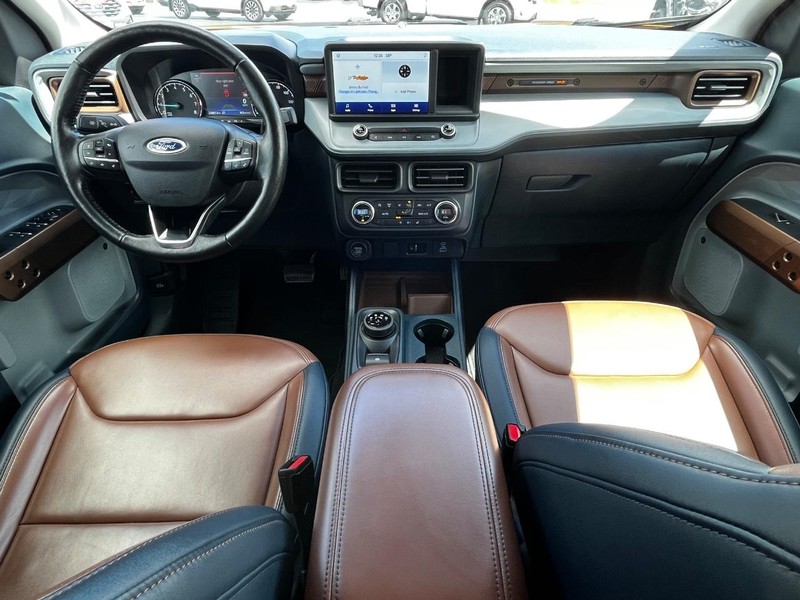 Ford Maverick Vehicle Image 11