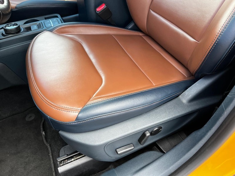 Ford Maverick Vehicle Image 15