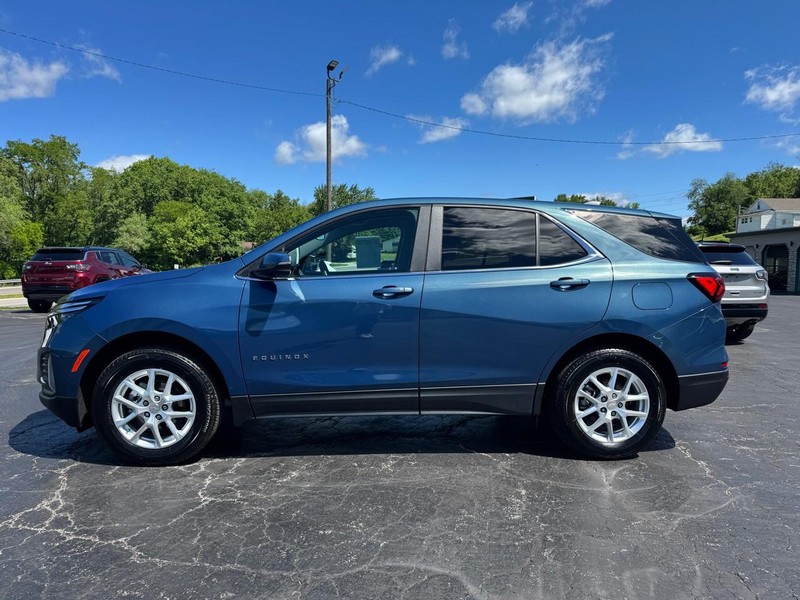 Chevrolet Equinox Vehicle Image 03