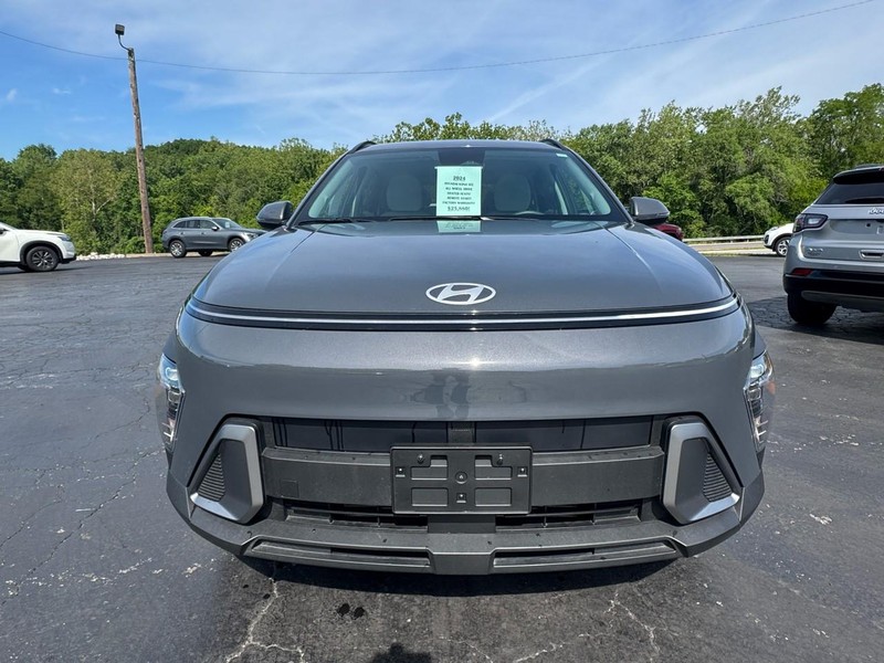 Hyundai Kona Vehicle Image 05