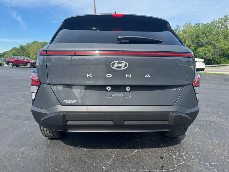 Hyundai Kona Vehicle Image 07