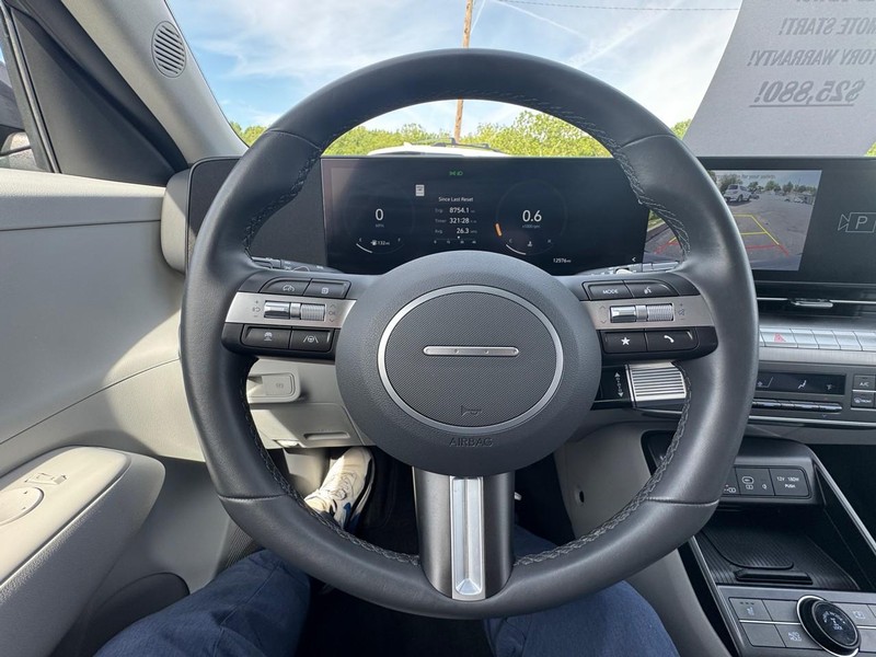 Hyundai Kona Vehicle Image 15
