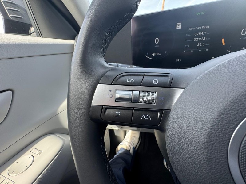 Hyundai Kona Vehicle Image 17