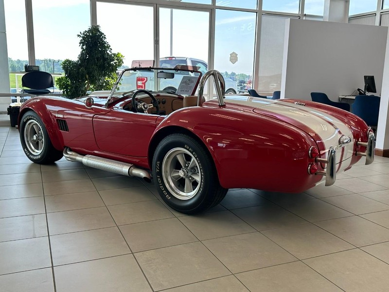 Shelby Cobra Vehicle Image 06