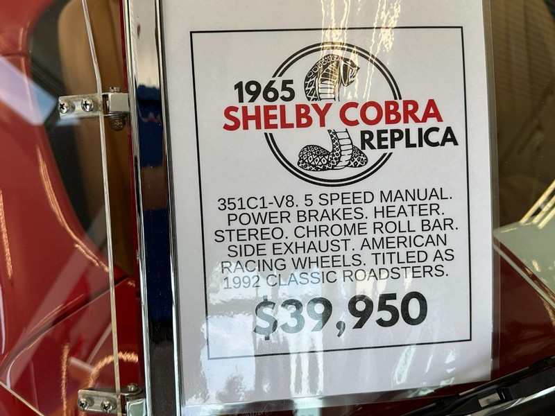 Shelby Cobra Vehicle Image 18