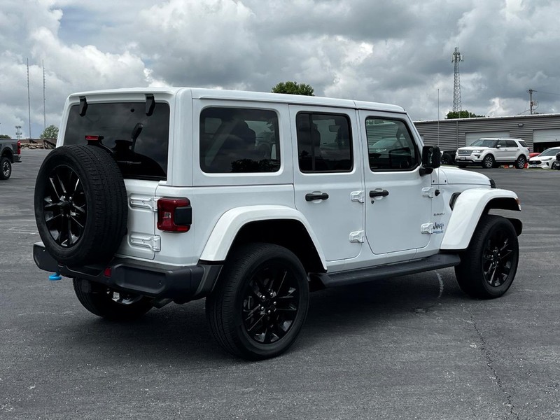 Jeep Wrangler 4xe Vehicle Image 03