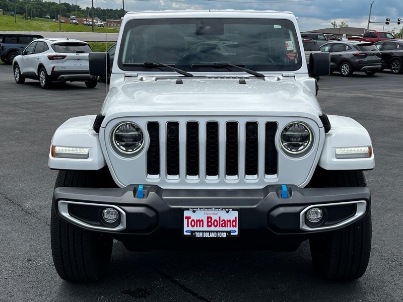 Jeep Wrangler 4xe Vehicle Image 09