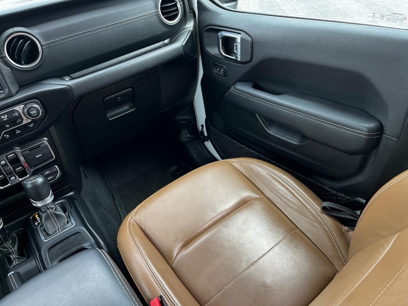 Jeep Wrangler 4xe Vehicle Image 13