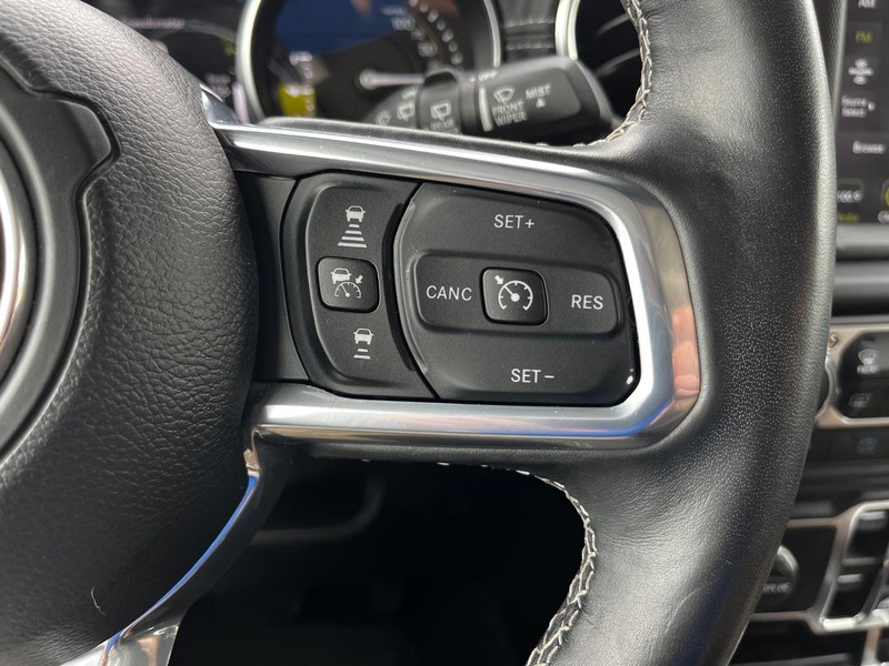 Jeep Wrangler 4xe Vehicle Image 17