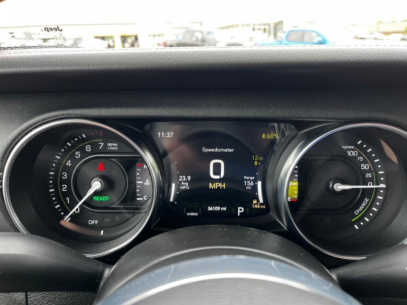 Jeep Wrangler 4xe Vehicle Image 18