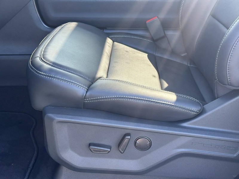 Ford Expedition Max Vehicle Image 13