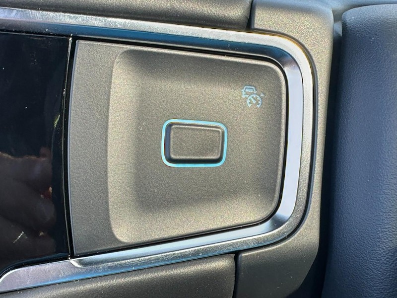 Ford Expedition Max Vehicle Image 14