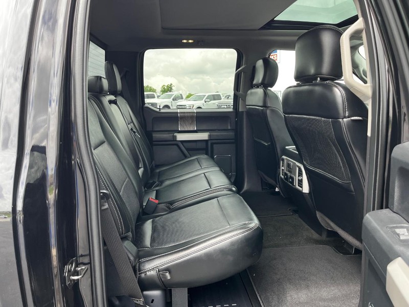 Ford Super Duty F-250 SRW Vehicle Image 04