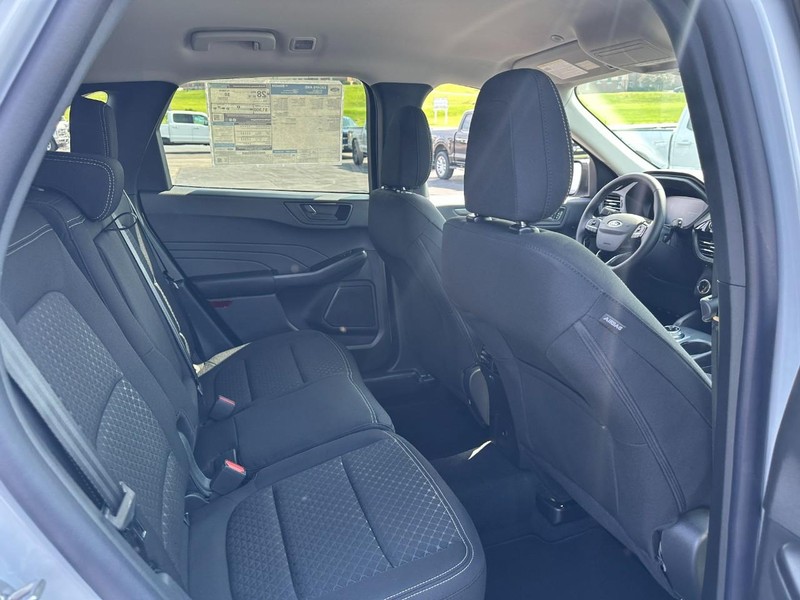 Ford Escape Vehicle Image 04