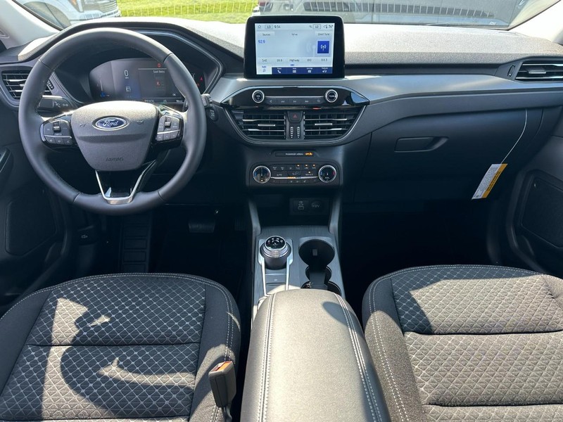 Ford Escape Vehicle Image 05