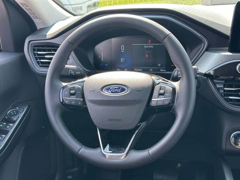 Ford Escape Vehicle Image 06