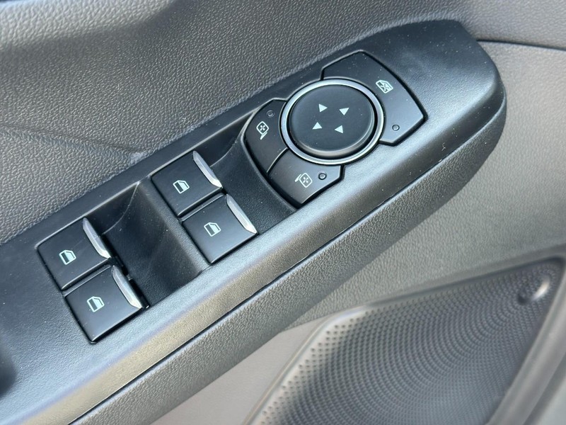 Ford Escape Vehicle Image 10
