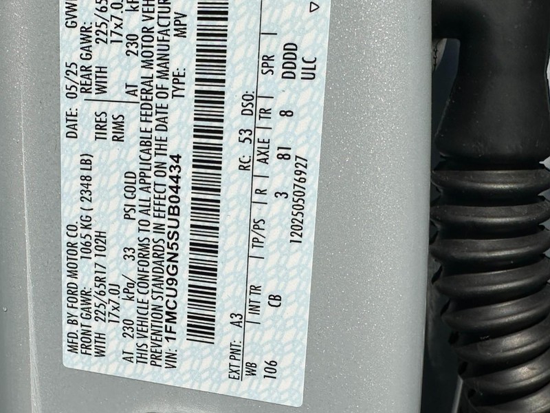 Ford Escape Vehicle Image 16