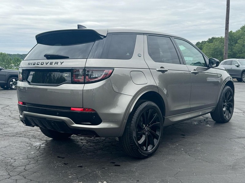 Land Rover Discovery Sport Vehicle Image 06