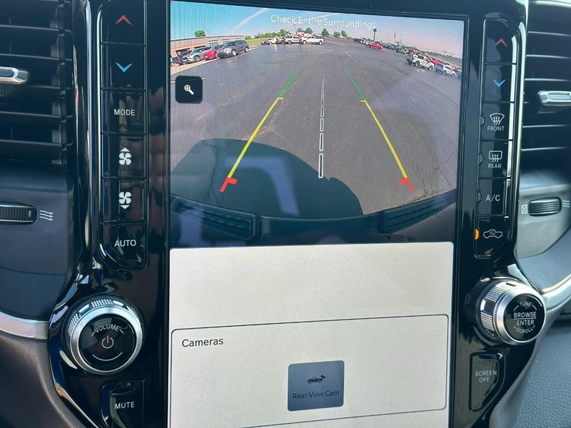Ram 1500 Vehicle Image 22