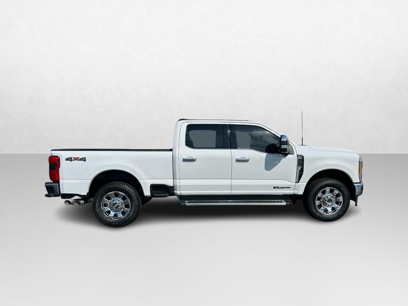 Ford Super Duty F-250 SRW Vehicle Image 02