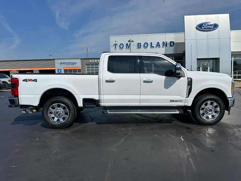 Ford Super Duty F-250 SRW Vehicle Image 03