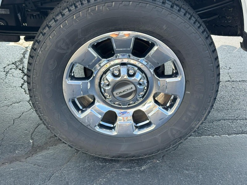 Ford Super Duty F-250 SRW Vehicle Image 08