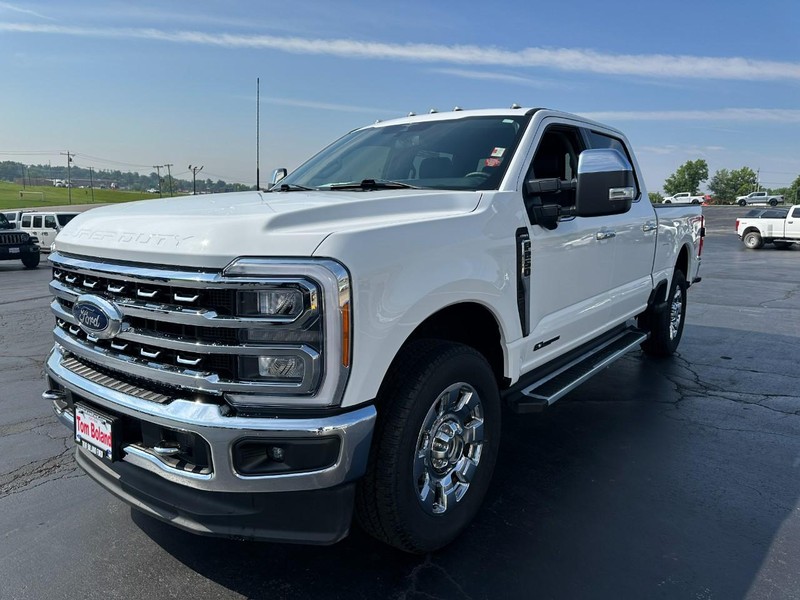 Ford Super Duty F-250 SRW Vehicle Image 09