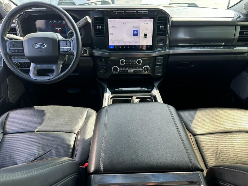 Ford Super Duty F-250 SRW Vehicle Image 12
