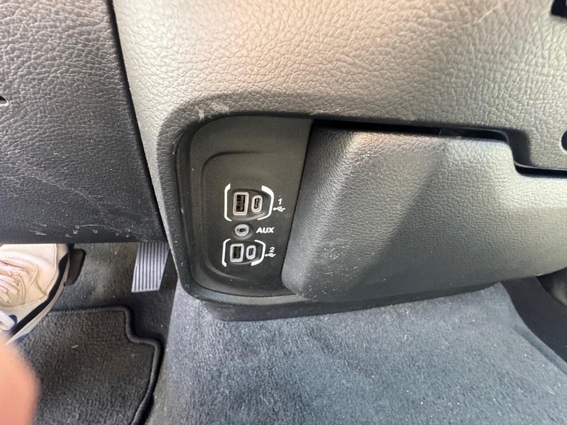 Ram 1500 Vehicle Image 19