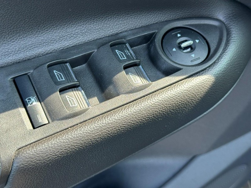 Ford Escape Vehicle Image 17