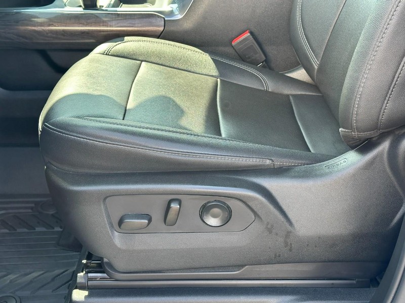 Chevrolet Silverado 1500 Vehicle Image 18