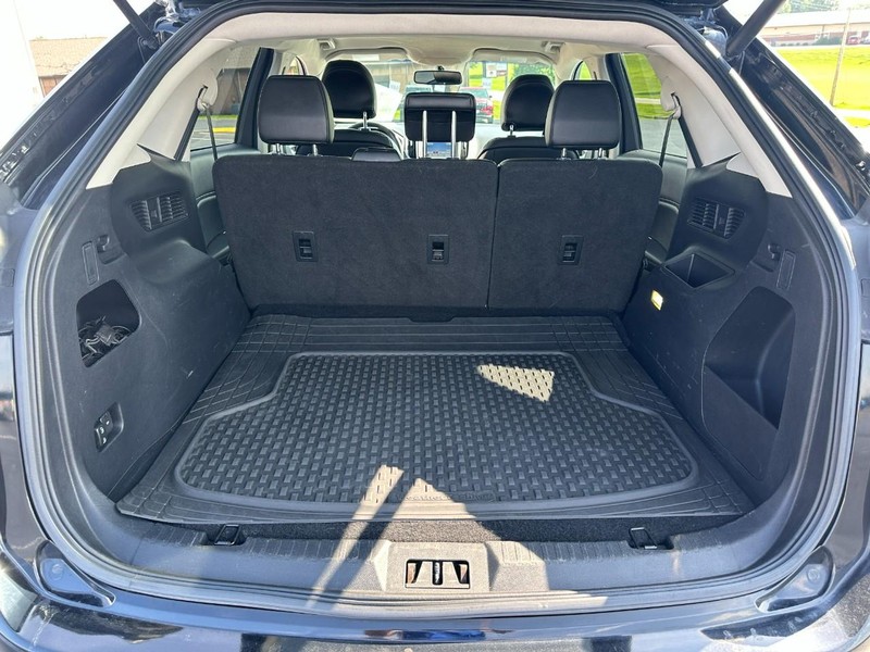 Ford Edge Vehicle Image 05