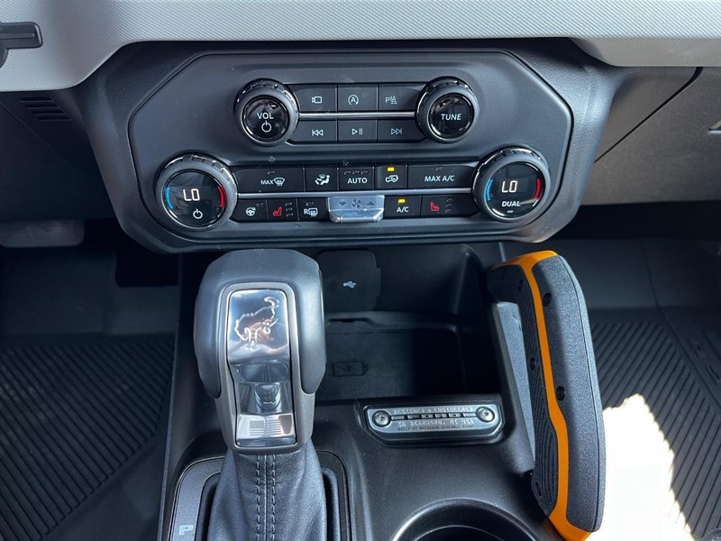 Ford Bronco Vehicle Image 19