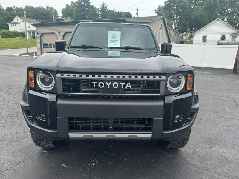 Toyota Land Cruiser Vehicle Image 06