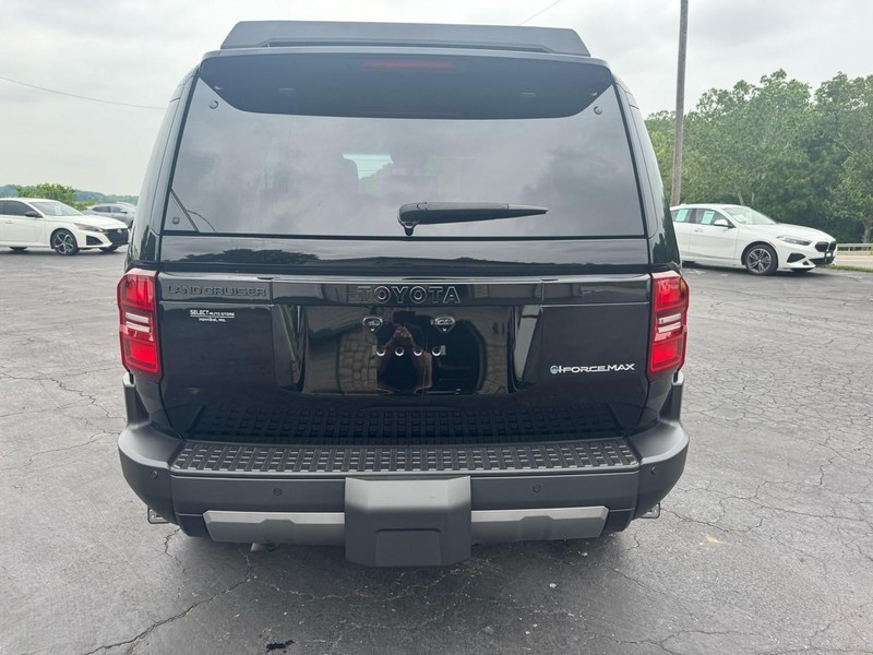 Toyota Land Cruiser Vehicle Image 07