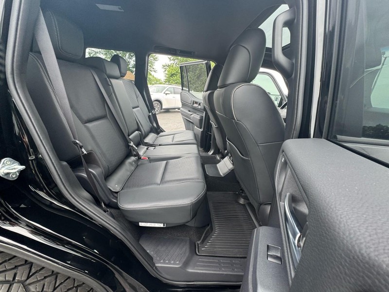 Toyota Land Cruiser Vehicle Image 18