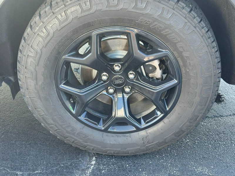 Ford Explorer Vehicle Image 06