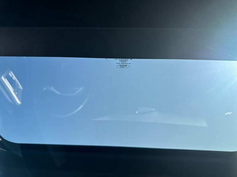 Ford Explorer Vehicle Image 13