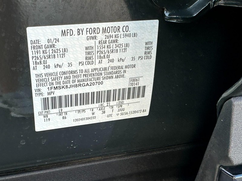 Ford Explorer Vehicle Image 27