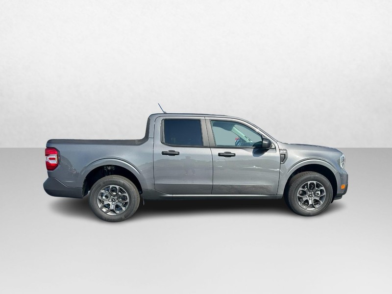 Ford Maverick Vehicle Image 02
