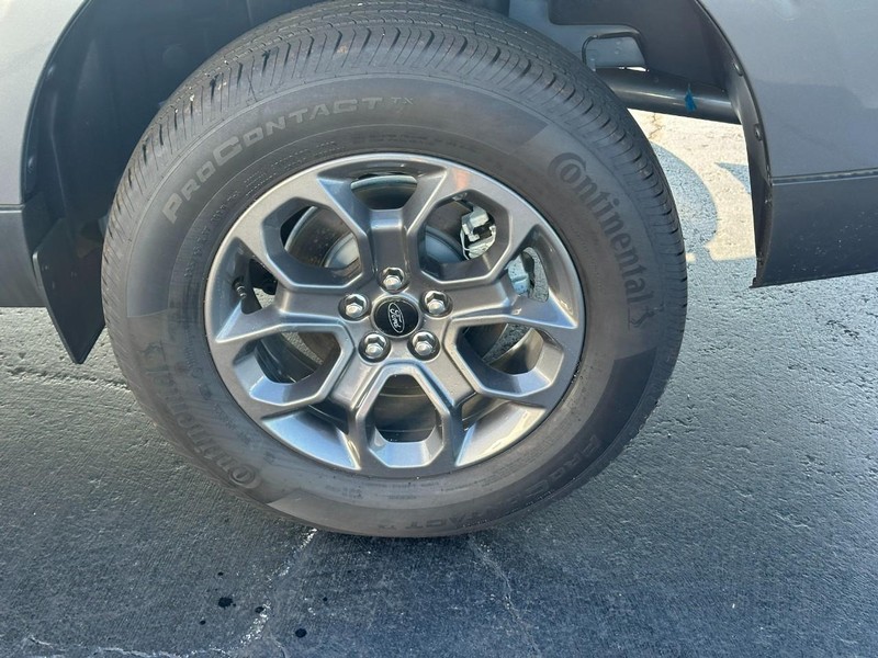 Ford Maverick Vehicle Image 07
