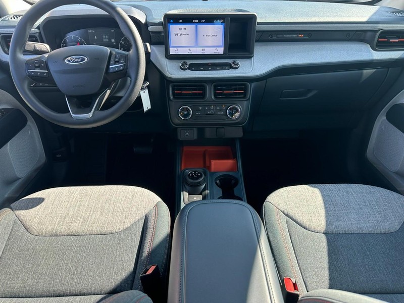 Ford Maverick Vehicle Image 11