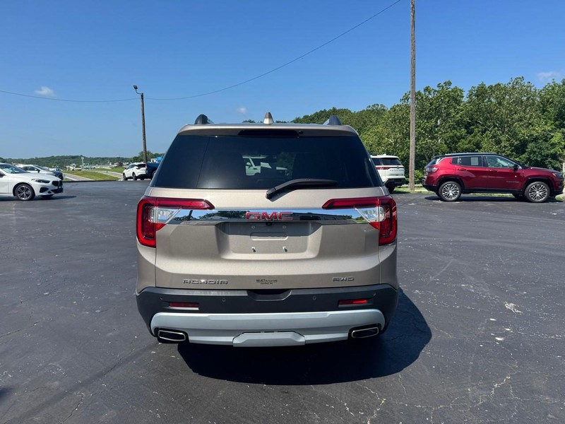 GMC Acadia Vehicle Image 08