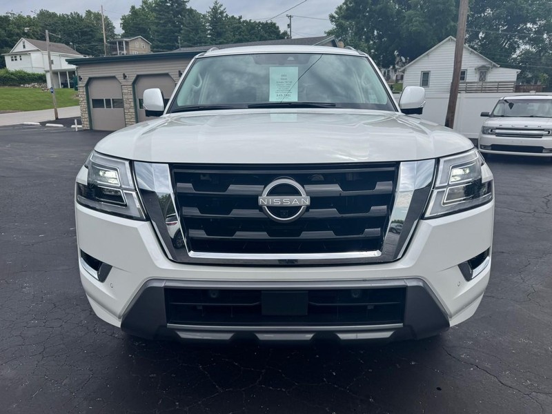 Nissan Armada Vehicle Image 07