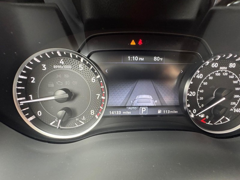 Nissan Armada Vehicle Image 21